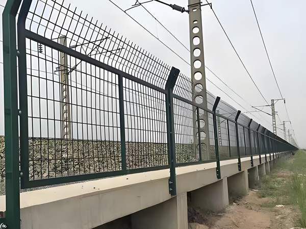 铁路护栏网